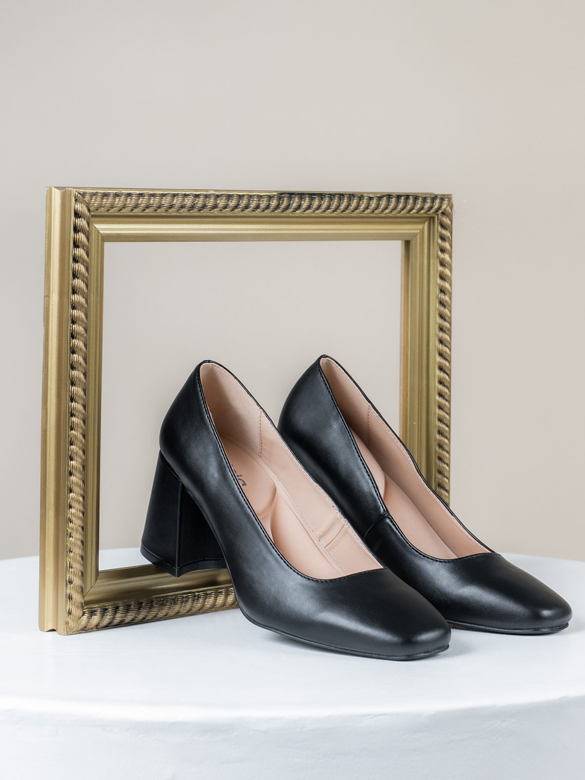 Zapato Mujer Amaya Negro Azaleia