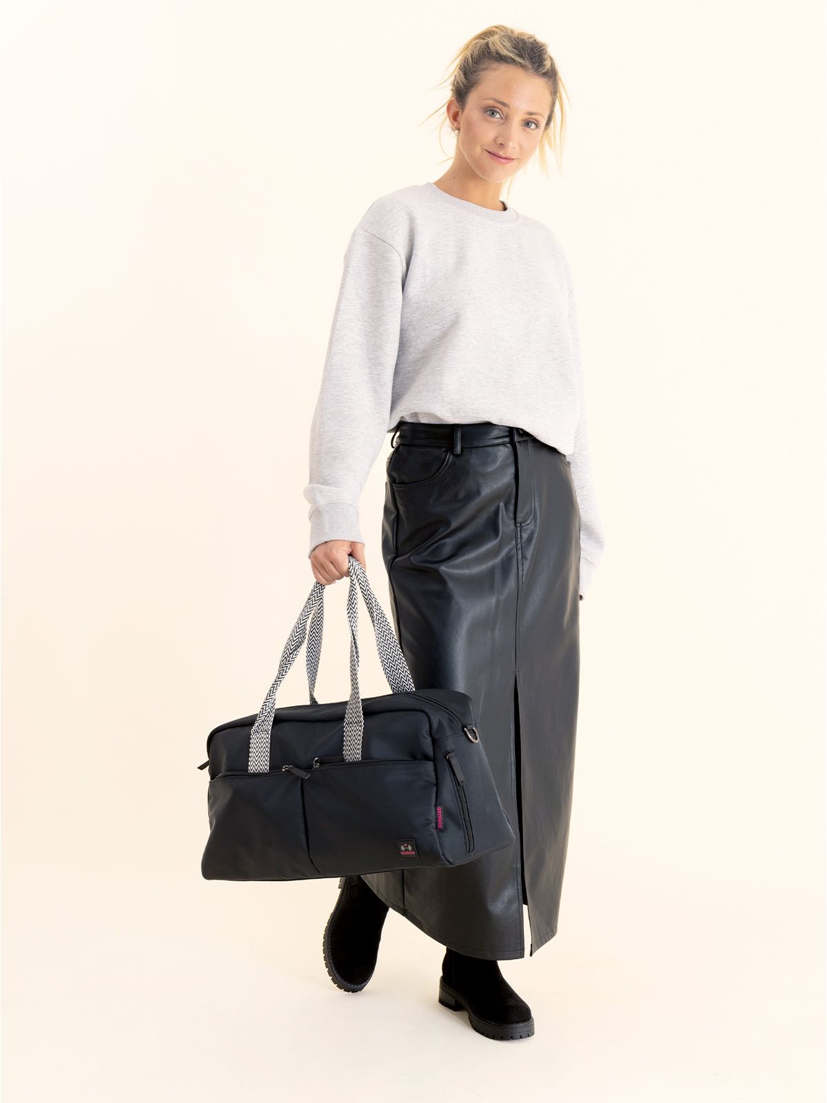 Cartera Caco Gym Bag Negro Azaleia